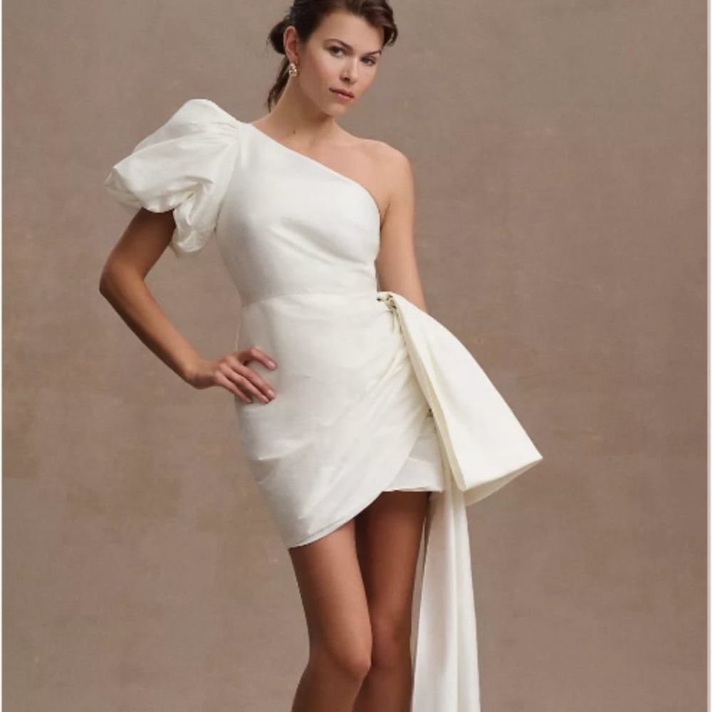 Sachin & Babi Dova Puffed One-Shoulder Bow Train Wrap Mini Dress Size 14